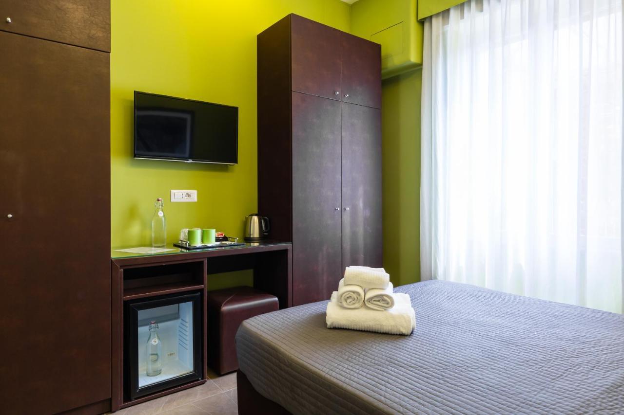 Bh Napoli Railway Hotel Kültér fotó