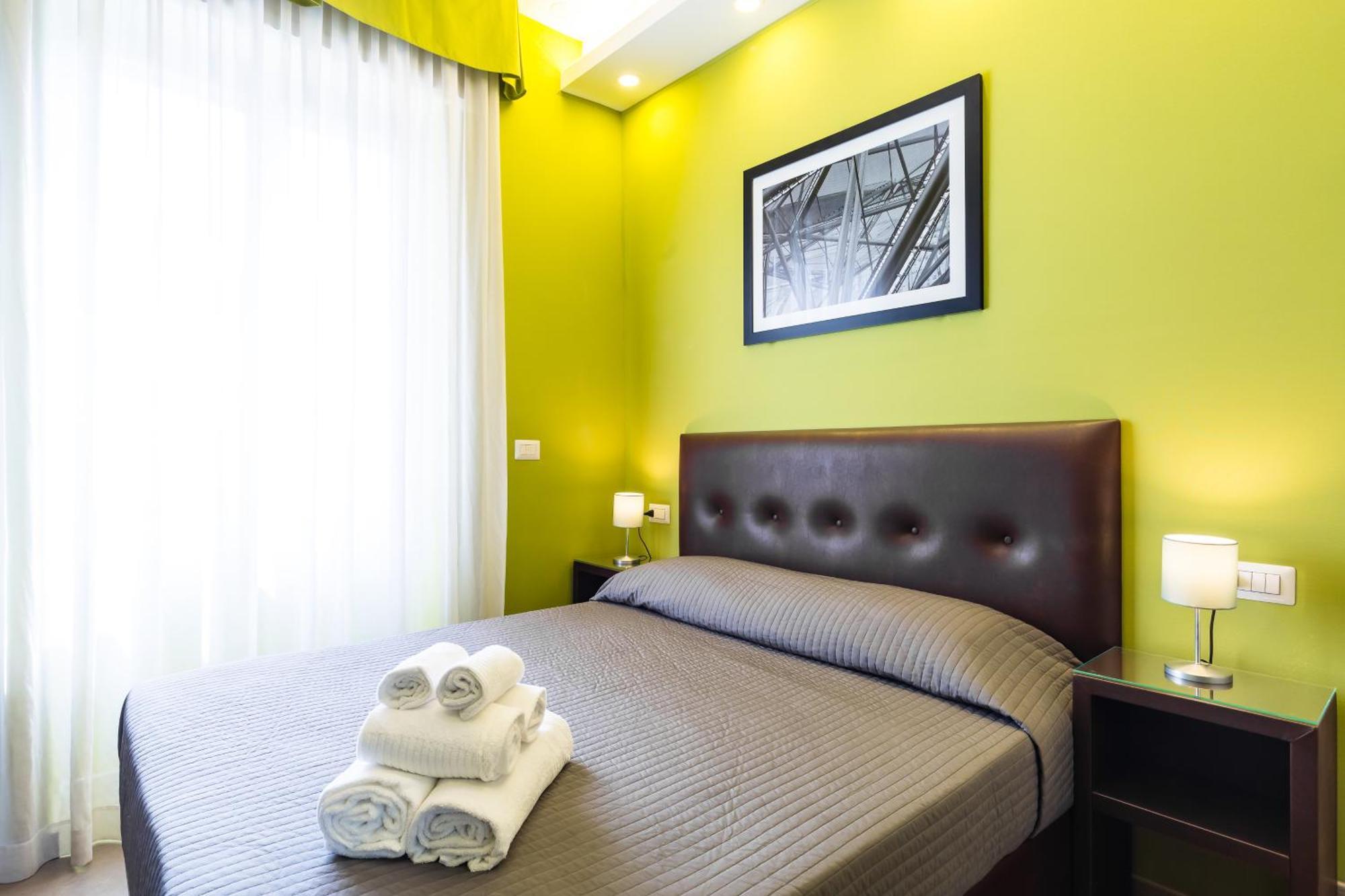 Bh Napoli Railway Hotel Szoba fotó